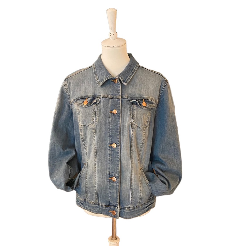 MNG Women’s Denim Button Up Jean Jacket Size XL